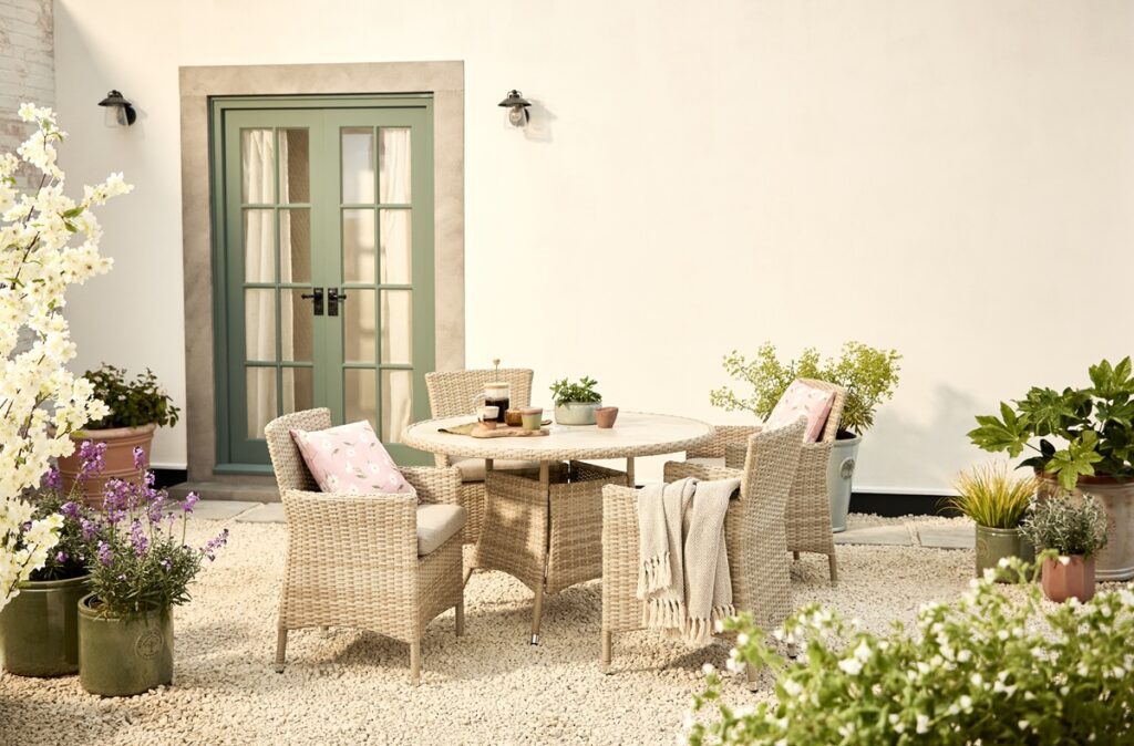 Henley 4 Seat Garden Dining Set 5056771098000